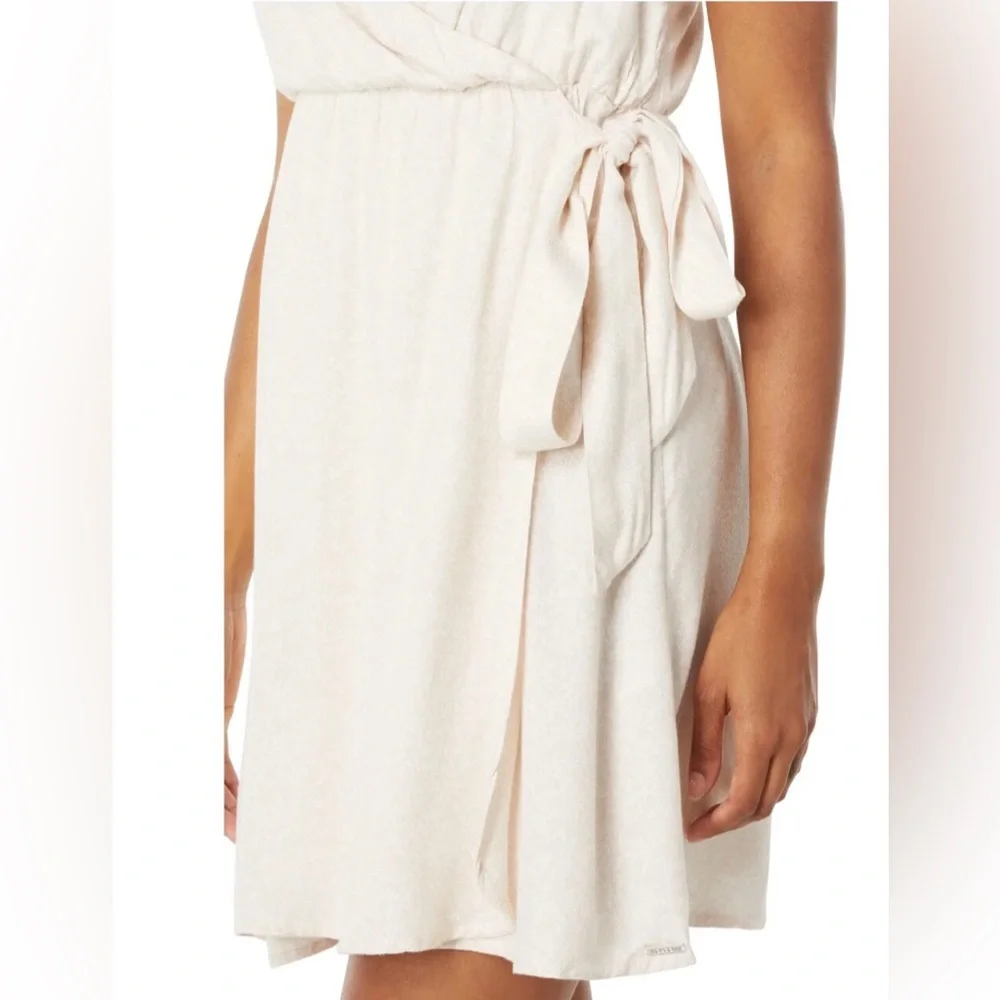 Volcom dress (Updated sizes) - Picture 6 of 15